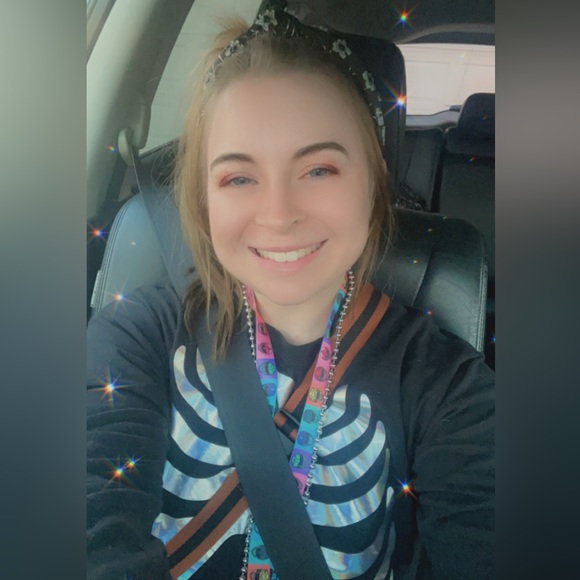 Meet your Posher, Megan - Picture 1 of 1